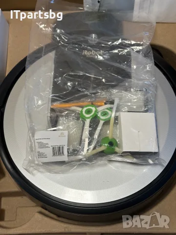 Робот прахосмукачка iRobot Roomba i8 – Отлично състояние, снимка 3 - Прахосмукачки - 55510729