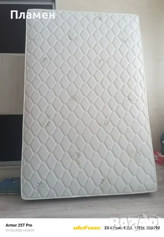 Продавам еднолицев матрак 125 на 190 см