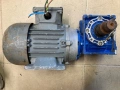 Мотор редуктор 0,37КW 1390/1390б/ мин, снимка 2