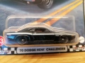Hot Wheels `70 Dodge Hemi Challenger Boulevard, снимка 2