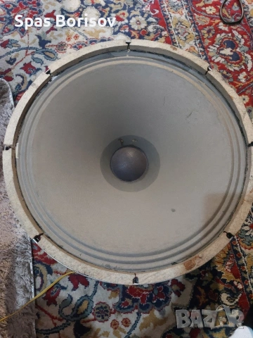 говрител 15 инча.8ома