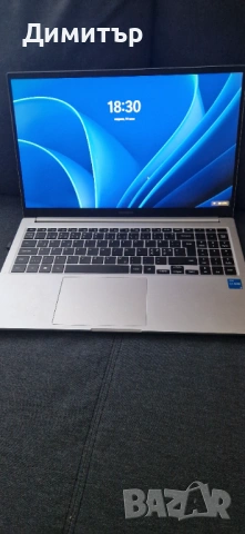 Продавам Samsung Galaxy Book NP750XDA