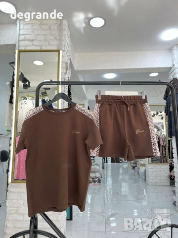 👚Спортен Дамски Комплект 🎀Guess🎀 Наличен в 5 цвята📌, снимка 2 - Комплекти - 54963392
