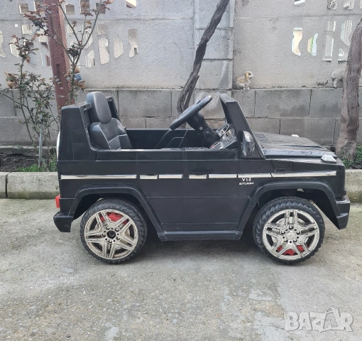Детски акумулаторен джип Mercedes G65, снимка 3 - Детски велосипеди, триколки и коли - 54948862