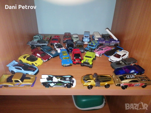 HOT WHEELS CARS