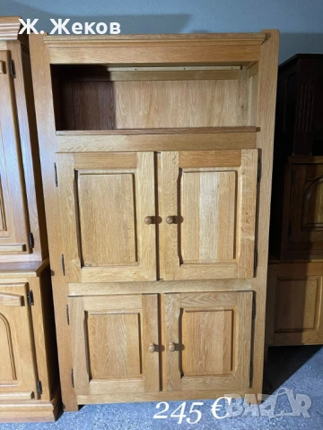 Масивен дъбов шкаф, снимка 2 - Секции и витрини - 54302634