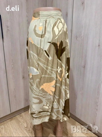 Max Mara Original Size L-XL Вискоза, Коприна Страхотна пола, снимка 4 - Поли - 54707916