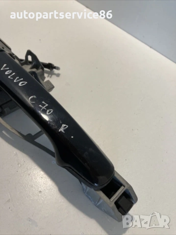 Предна дясна външна дръжка черна за Volvo C70 2.4 PETROL (2008), снимка 3 - Части - 54005711