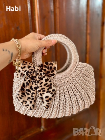 Ръчно плетена чанта, снимка 2 - Чанти - 54031473