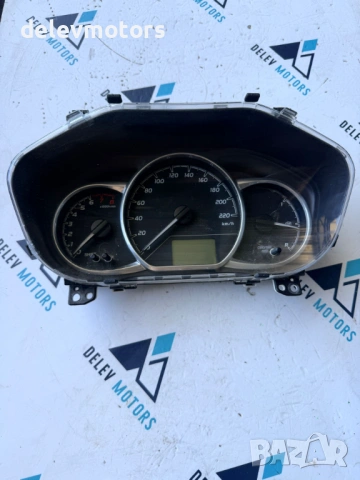 83800-F5240 километраж табло от Toyota Yaris P13, 1.0i, 72 ph., 5 sp., engine 1KR-FE, KSP130 2020
