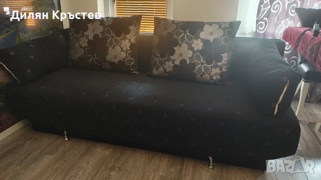 Черен диван с функция сън + отделения за багаж