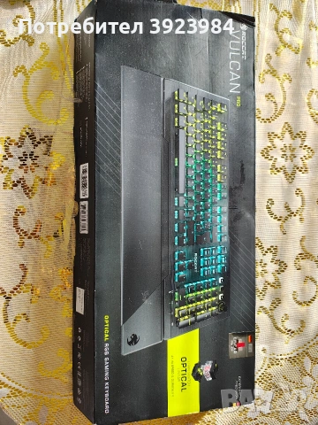 Запазена клавиатура Roccat , снимка 7 - Клавиатури и мишки - 54576846