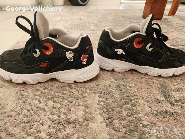 Детски маратонки adidas-hello kitti, снимка 5 - Детски маратонки - 54821145
