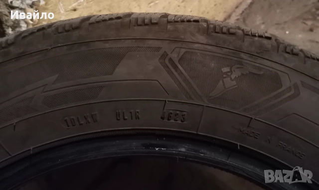 Продавам 2 броя зимни гуми 205.60.16 на 1 сезон дот 2023 Goodyear , снимка 4 - Гуми и джанти - 55277213