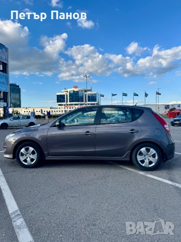 Hyundai i30 1.6 бензин/газ 126к.с., снимка 10 - Автомобили и джипове - 54752039