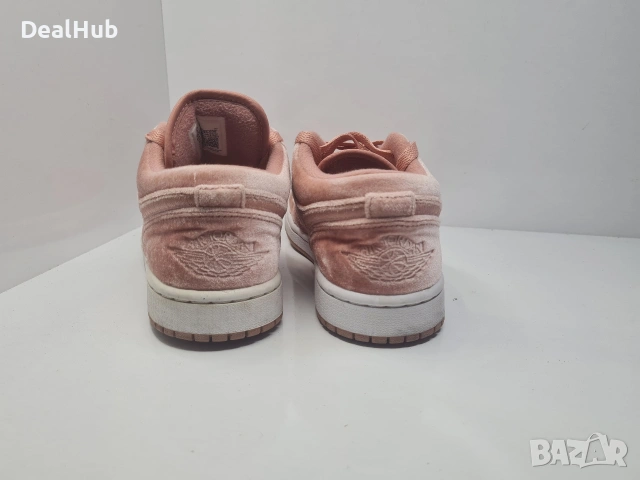 Кецове Nike Jordan 1 Low Носени,но в отлично състояние., снимка 4 - Кецове - 54093987