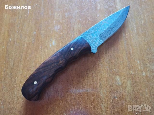 Ловен нож дамаска стомана,дръжка от розаво дърво,кожена кания, снимка 7 - Ножове - 54509435