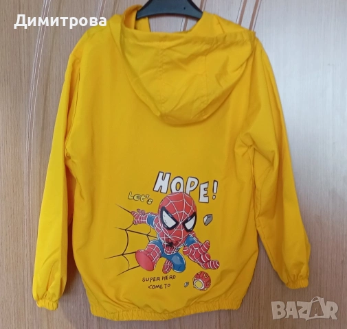 Чисто ново якенце със Спайдърмен размер 7/8г , снимка 3 - Детски якета и елеци - 54329665