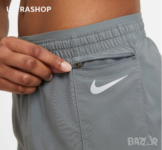 Дамски Nike M size спортни шорти в отлично състояние, снимка 2 - Къси панталони и бермуди - 54693772