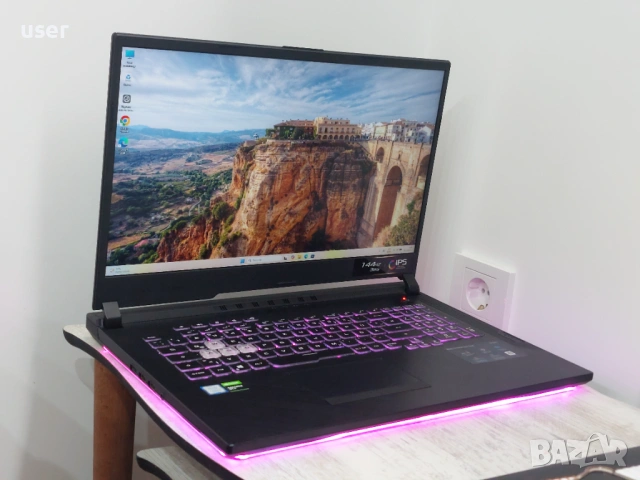 17.3" 16GB RAM GTX 1660 Ti i7 9750H геймърски лаптоп Asus ROG STRIX G731GU