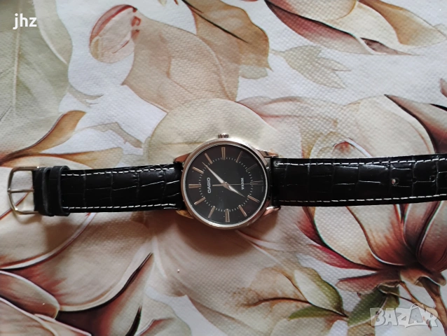 Продавам часовник Casio 