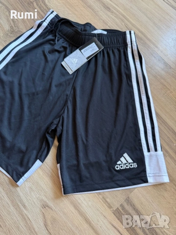 Оригинални нови  нови мъжки къси панталони Adidas ! XS, снимка 4 - Къси панталони - 54657707