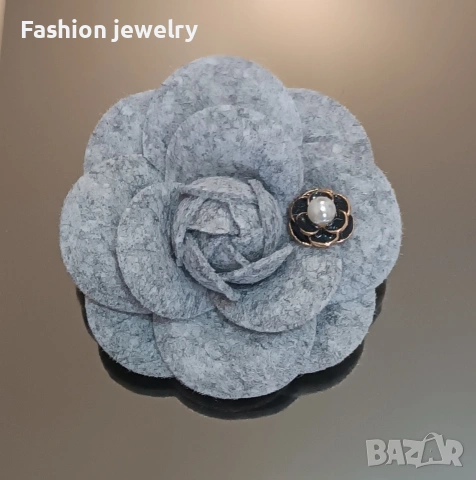 Брошки  Chanel, снимка 8 - Други - 54646539
