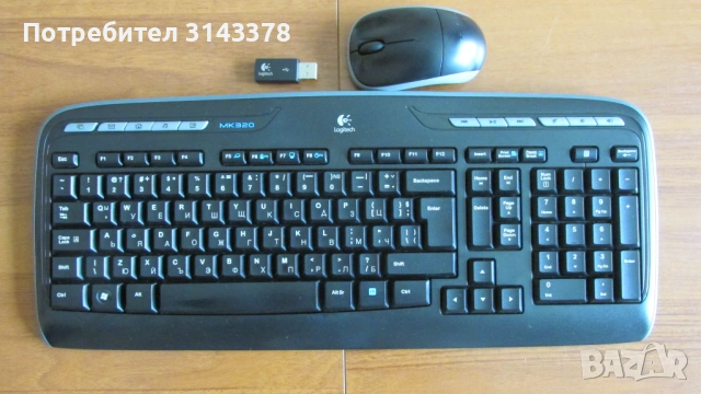 Logitech безжични клавиатура и мишка