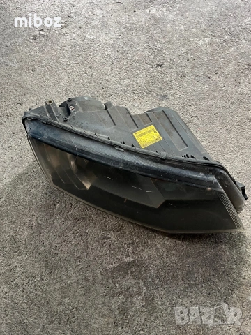 Фар десен Шкода Октавия Skoda Octavia 3, снимка 2 - Части - 55159921