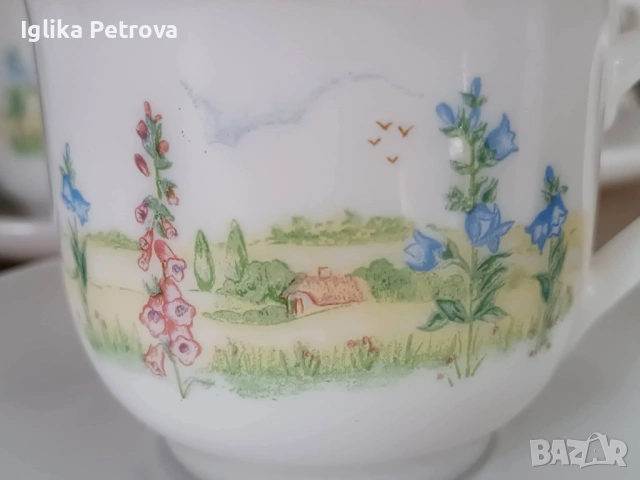 Френски аркопал сервиз, снимка 3 - Антикварни и старинни предмети - 54582009