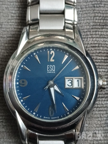 Швейцарски часовник ESQ
