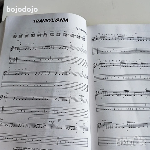 Iron Maiden - Guitar Tab Edition , снимка 7 - Други музикални жанрове - 54720152