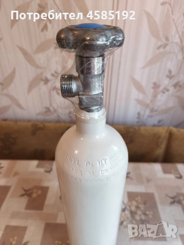 Нов комплект медицинска кислородна бутилка 3L / 200 bar + регулатор BGE + овлажнител, снимка 4 - Медицинска апаратура - 55154919