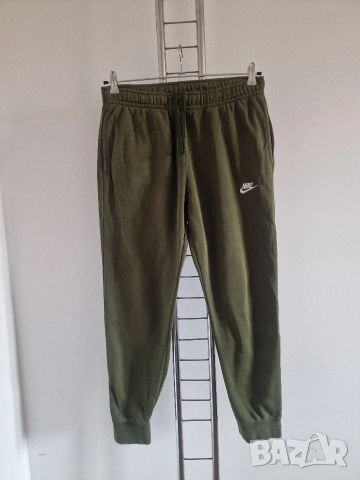 Страхотно мъжко спортно долнище NIKE размер М