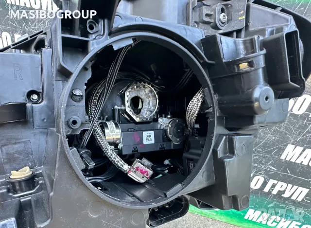 Фар десен фарове за Мерцедес ГЛ 166 Mercedes GL W166, снимка 9 - Части - 55646156