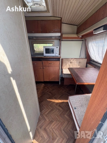 Каравана Hobby De Luxe, снимка 5 - Каравани и кемпери - 54875624