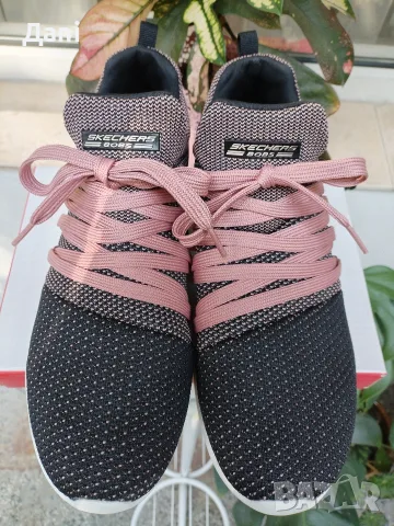 Дамски маратонки Skechers, снимка 2 - Маратонки - 55678701