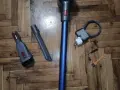 Отлична безжична Dyson V8 прахосмукачка с нова батерия и аксесоари, снимка 3
