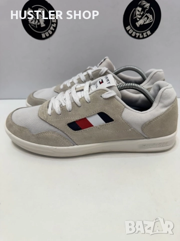 Сникърси TOMMY HILFIGER. Номер 42, снимка 2 - Ежедневни обувки - 55416087