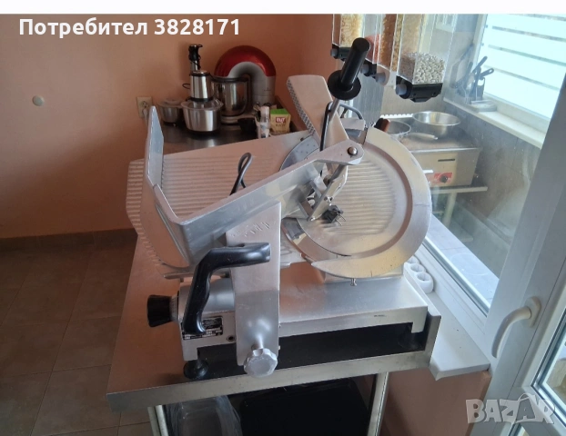 Професионална слайс машина. Италианска професионална колбасорезачка CEG BF 300 E (Milano) – 300 мм д