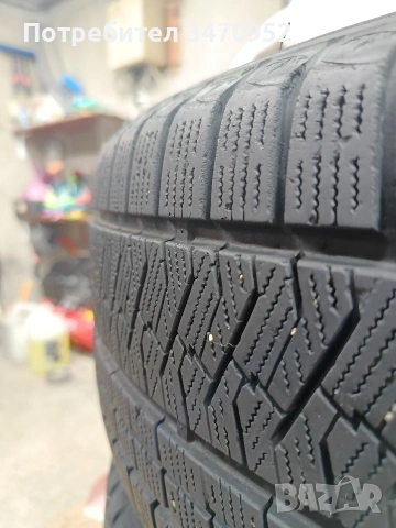 Зимни гуми 235/60/18 XL ДОТ23, снимка 6 - Гуми и джанти - 54204655