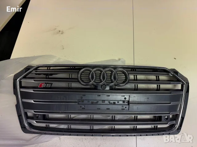 Оригинална предна решетка Audi S5 B9 / F5