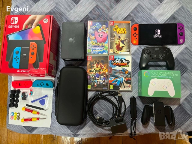 Nintendo Switch OLED с игри и аксесоари