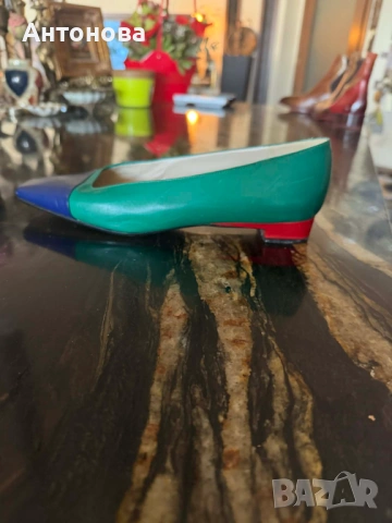 Обувки от естествена кожа в страхотна цветова комбинация като нови, снимка 2 - Дамски ежедневни обувки - 54015287