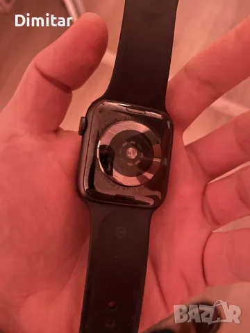 Apple Watch Series5 44mm , снимка 2 - Смарт часовници - 54463502