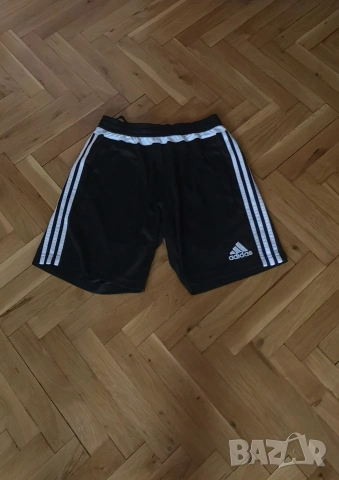 Оригинални мъжки къси гащи Adidas размер М , снимка 5 - Спортни дрехи, екипи - 54643263