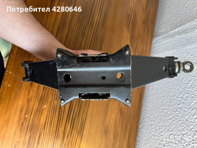 Оригинален крик за Пежо Peugeot 407, снимка 4 - Части - 54319344