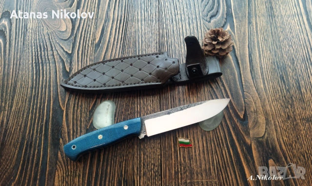Нож от кована инструментална стомана Х12МФ- синя микарта, снимка 6 - Ножове - 54938202
