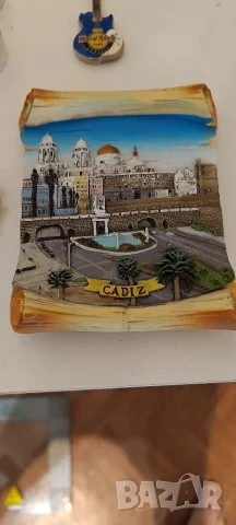 Hard Rock Cafe Seville ключодържател и други сувенири 20Евро всичко , снимка 3 - Колекции - 55649583