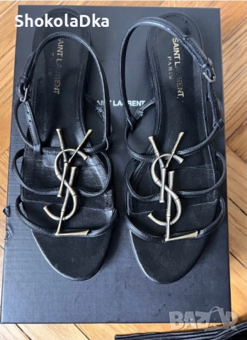 Оригинални сандали Saint Laurent 37 размер , снимка 3 - Сандали - 54690200